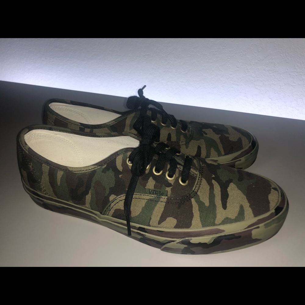 Camo vans, green, black and brown, black lace